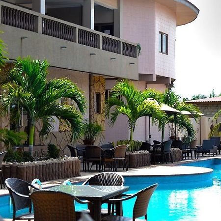 Mensvic Grand Hotel Accra Luaran gambar