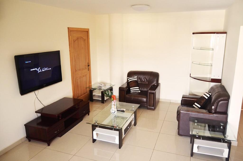 Mensvic Grand Hotel Accra Bilik gambar