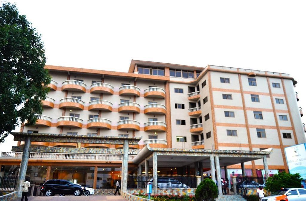 Mensvic Grand Hotel Accra Luaran gambar