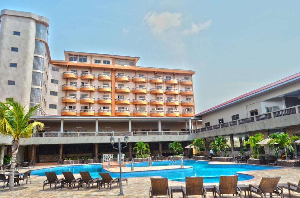 Mensvic Grand Hotel Accra Luaran gambar